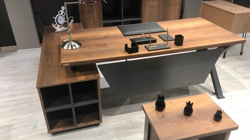 X Ayaklı Masa Takımı